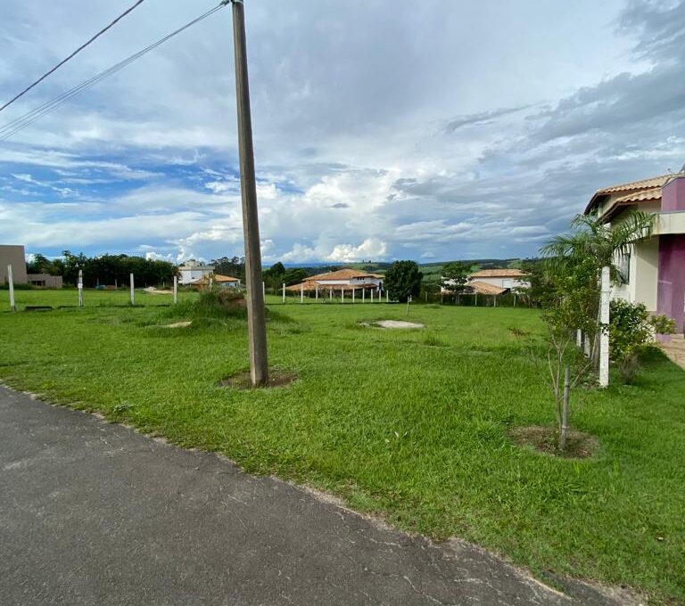 d770588d-ce3a-44c3-8666-f75c55e5a0d9