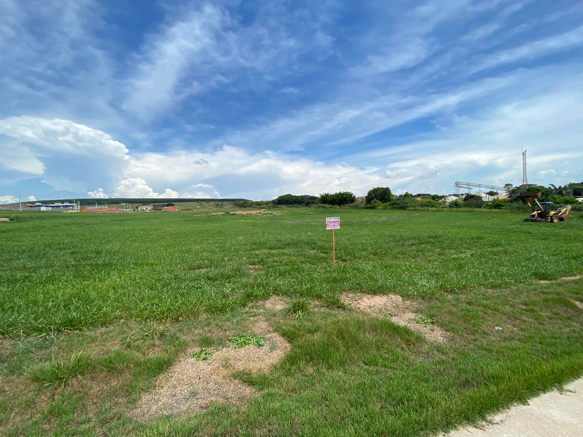 TERRENOS CONDOMÍNIO ÁGUAS DO BARREIRO RICO – ANHEMBI SP