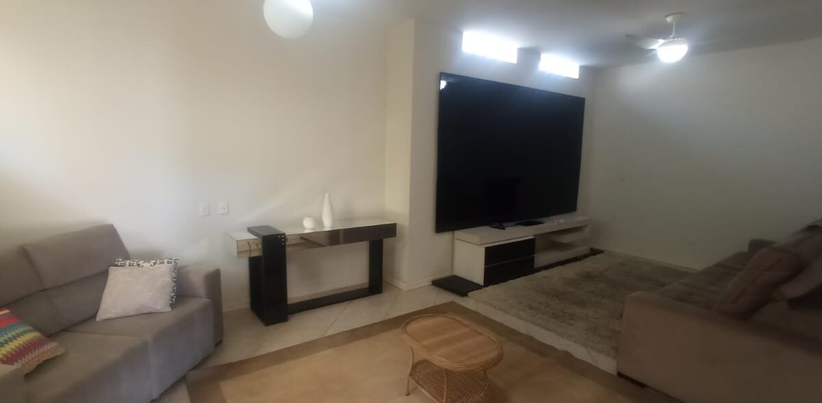 b80b4d5f-ce79-4ee3-9a84-851ee13bae28