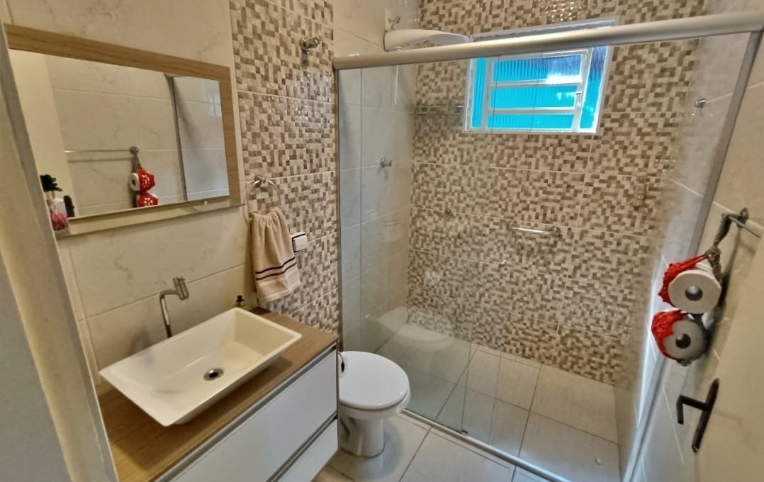 d97f4fee-75ff-4ac1-bb35-54d20767fccc