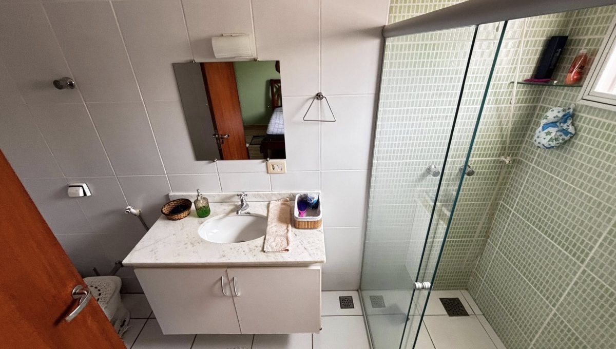 621535124_2247826552287553_1773573142765836879_n